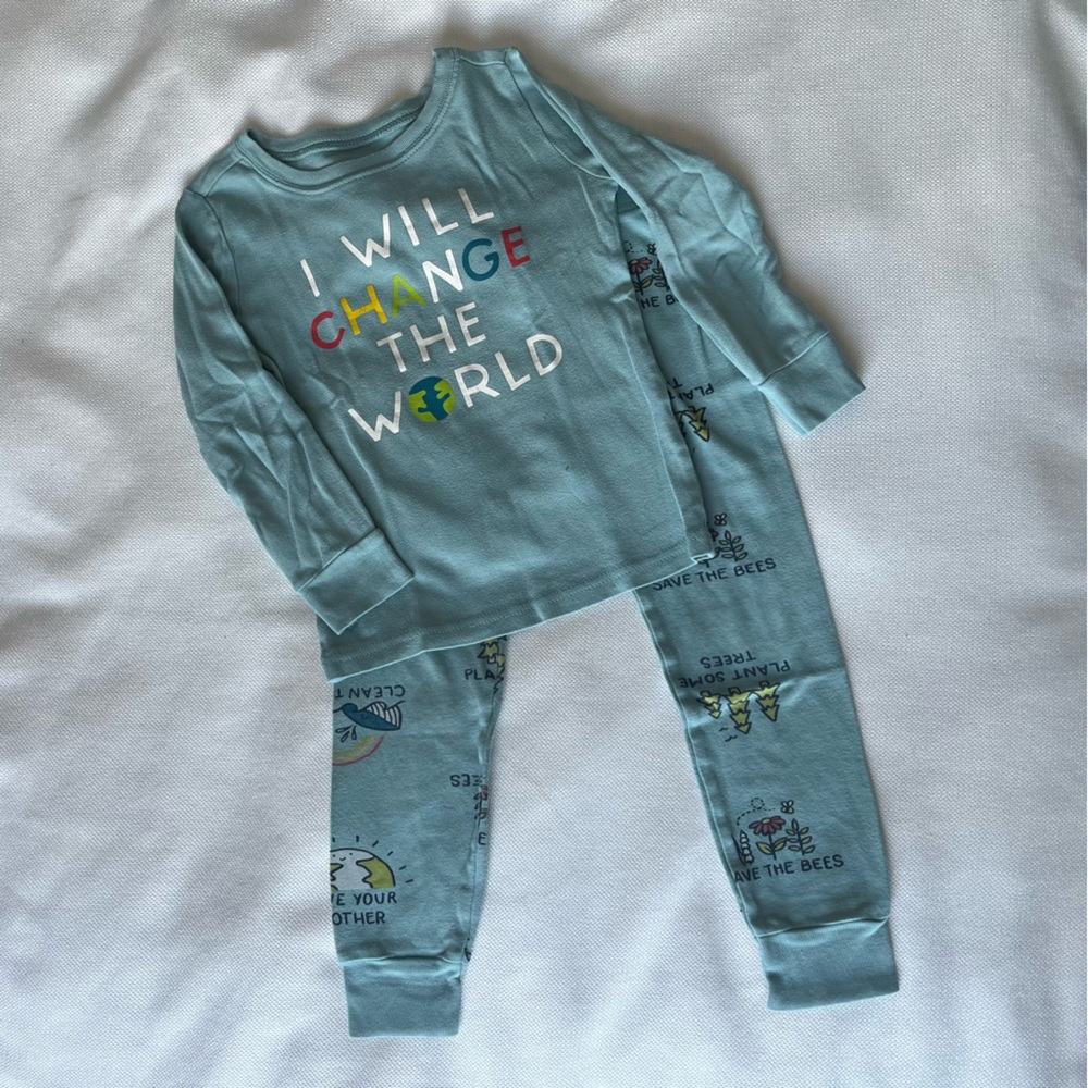Old Navy Unisex "change the world”' Pajama Set for Toddler 4T